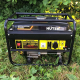 Бензиновый генератор Huter DY3000L - фотография
