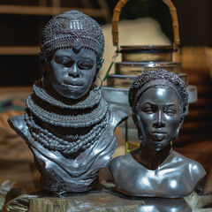 Фигура декоративная African Lady Necklace