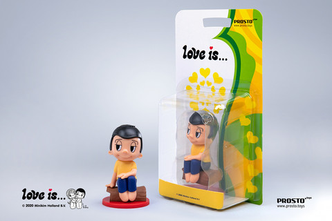 Love is ... фигурка
