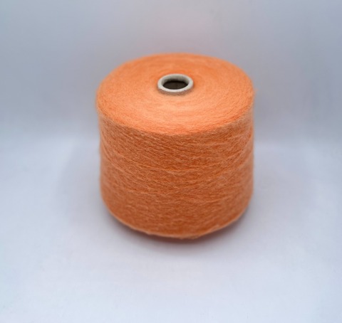 Pinori Filati (пр.Италия),art-Lovely 1000м/100гр. 10%Мохер 65%Меринос 25%Полиамид,цвет-Морковный сок, арт.30356
