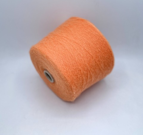 Pinori Filati (пр.Италия),art-Lovely 1000м/100гр. 10%Мохер 65%Меринос 25%Полиамид,цвет-Морковный сок, арт.30356
