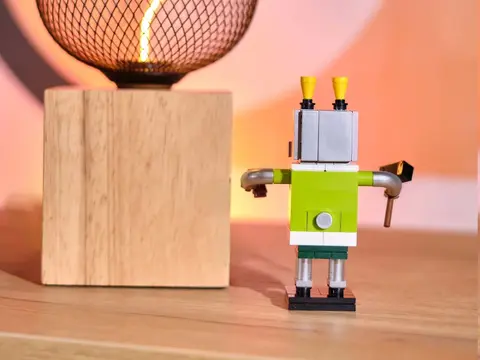 Конструктор Brick Labs Заяц-робот — Ну, погоди!