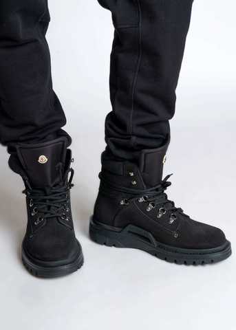 <p>Ботинки&nbsp;</p> MONCLER