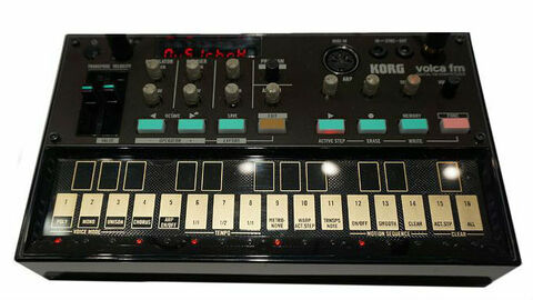 KORG volca FM цифровой FM синтезатор