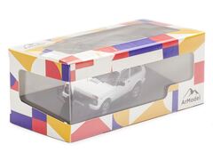 Niva Urban 4x4 white ArModel 1:43