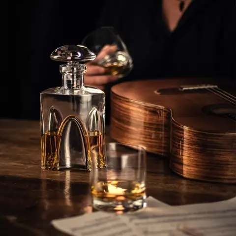 Набор для виски платина Gentleman штоф 750 мл 2 стакана 400 мл EISCH арт. 180449