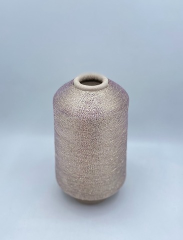 Torcitura di domaso (пр.Италия),art.MH2512, 7200м/100 гр. 66% вискоза , 34% полиэстер(металлик), цвет-Бежевый с розовым оттенком(1054) , арт.34538