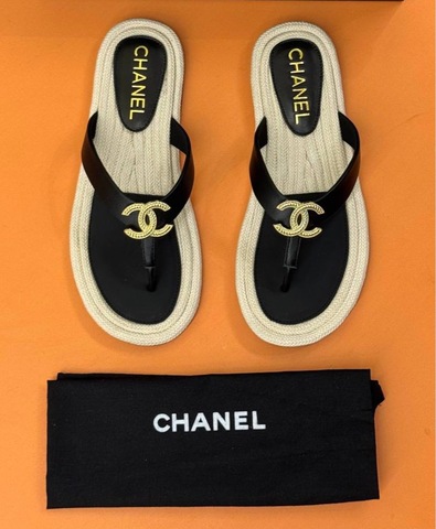 Босоножки CHANEL из каната с кожаными вставками