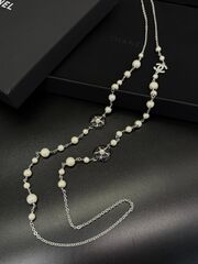 Бусы -колье длинное со вставками из жемчуга CHANEL коллекция cruise 2026/27