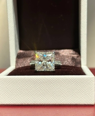 Кольцо GRAFF из серебра с камнем в огранке принцесса размер 4ct карата