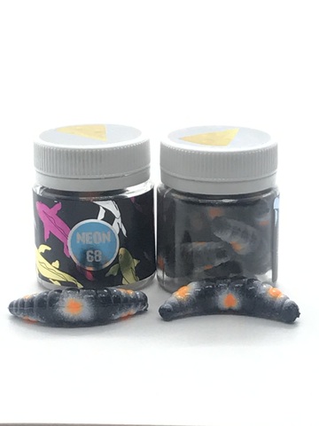 NEON 68 Maggot 46мм (6 шт ) СЫР цвет ЧЕРНЫЙ/БЕЛАЯ ОРАНЖЕВАЯ ТОЧКА продажа от 2 шт.