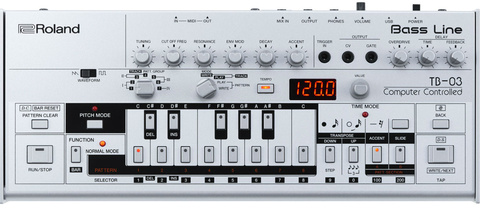 ROLAND TB-03 Басовый синтезатор Boutique