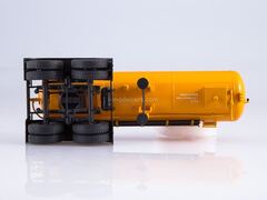 KAMAZ-54112 with semitrailer-cement TC-11 1:43 PAO KAMAZ
