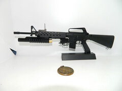 Miniature Colt M16+M203 Vietnam era