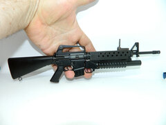 Miniature Colt M16+M203 Vietnam era