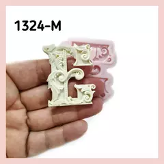 1324-М Молд силиконовый. Буква 