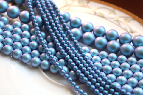 Жемчуг 6 мм Сваровски Iridescent Light Blue Pearl
