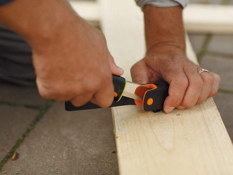 Нож Fiskars для тяжелых работ, черный/оранжевый (1023619)