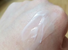 Лифтинг-крем для век с гранатом The Face Shop Pomegranate & Collagen Volume Lifting Eye Cream