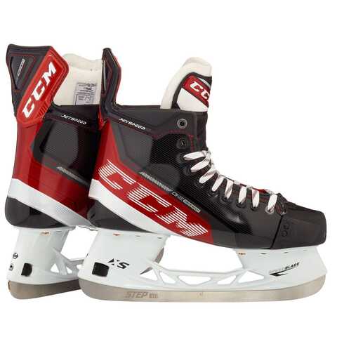 Коньки CCM JETSPEED FT4 INT 5 TAPERED