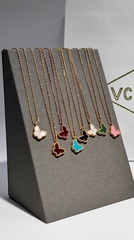 Колье TRENDY Butterfly с подвеской бабочка с розовой вставкой из серебра в лимонной позолоте
