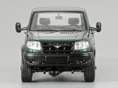UAZ-3163 Patriot Cargo 2005 dark-green metallic DIP 1:43