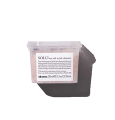 Davines SOLU Sea Salt Scrub — очищающая паста-скраб для кожи головы