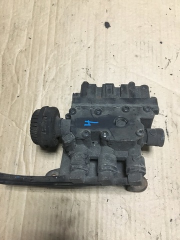 Кран уровня пола главный MAN/DAF/RVI/IVECO 4728800010