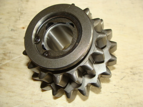 Блок шестерен заднего хода КПП УАЗ  (MetalPart)