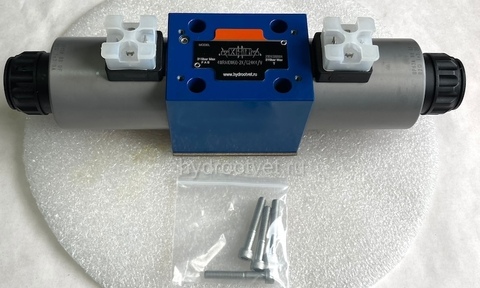 Фото 4WRA10W60-2X/G24K4/V - Пропорциональный распределитель без встроенного электронного усилителя Ду10, номинальный расход 60 л/мин, схема W
