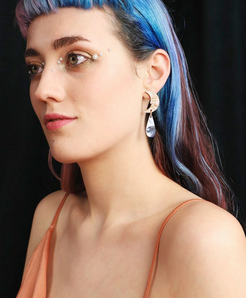 Серьги Moon Drop Studs