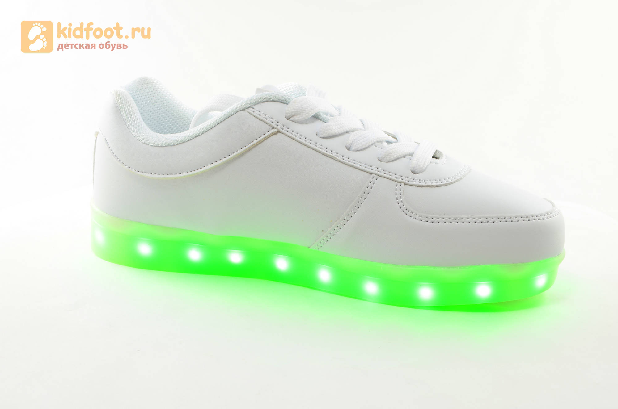 Светящиеся кроссовки с USB зарядкой Fashion (Фэшн) на шнурках, цвет белый, светится вся подошва