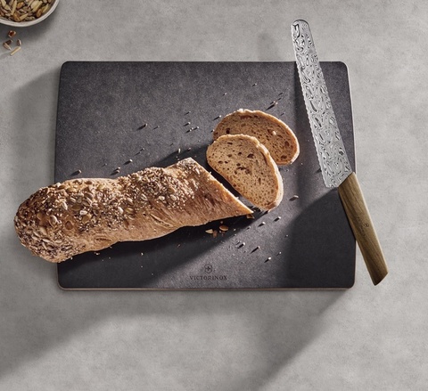 Нож кухонный Victorinox Swiss Modern Bread and Pastry Damast LE 2021, 22 sm, Brown  (6.9070.22WJ21)