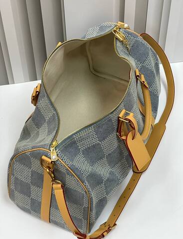Сумка Louis Vuitton Keepall 50 с узором Damier 3D