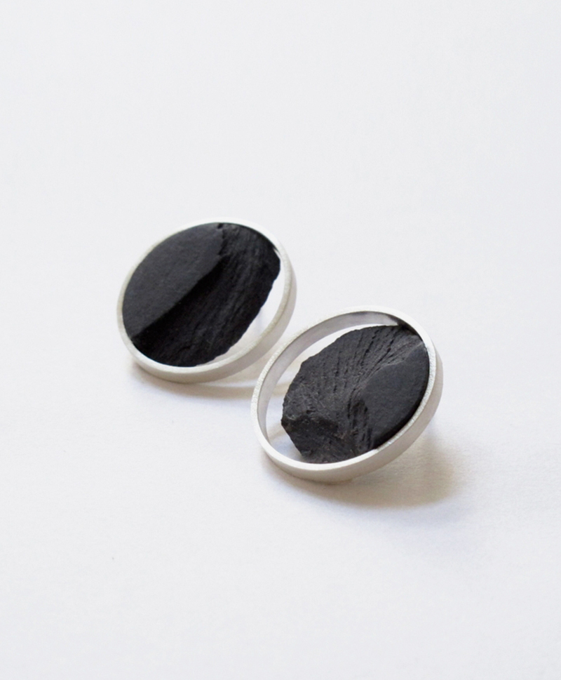 серьги-circle-black-silver