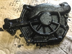 MAN TGA Крышка масляного насоса D2066 51051035036 Крышка масляного насоса  06216490003 Герметичная заглушка