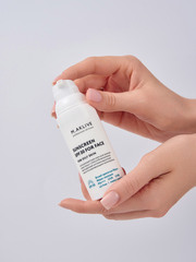 M.Aklive Sunscreen SPF30 for face Солнцезащитный крем для жирной кожи лица, 50 мл