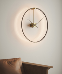 Часы Nomon OMBRA PREMIUM WALL, D=80см (основание и стрелки - орех/центр - латунь)