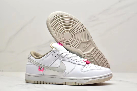 Nike Dunk Low 'Pink Bling' 