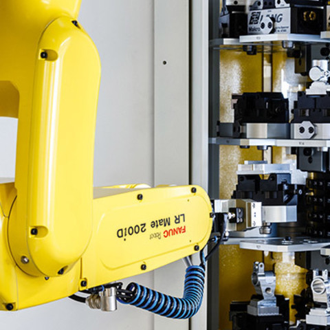 Промышленный робот Fanuc LR Mate 200iD