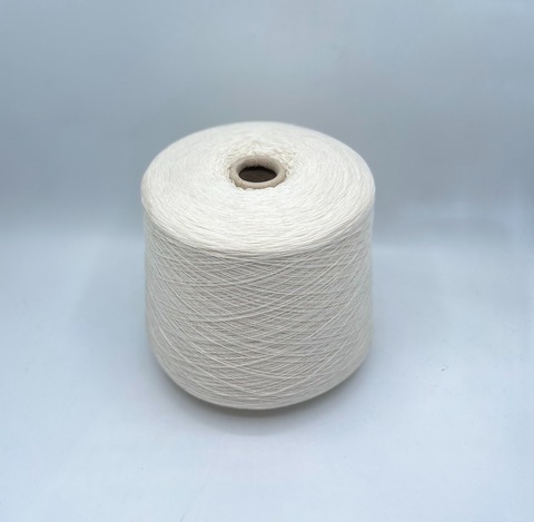 Millefili (пр.Италия),art-Cashfive 1/15 1500м/100 гр.30%Шерсть, 30% Вискоза, 35%Полиамид, 5%Кашемир, цвет-Молочный(5000/330),арт-33062