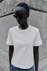 ZARA ФУТБОЛКА С ЦВЕТНОЙ ВЫШИВКОЙ, БЕЛЫЙ