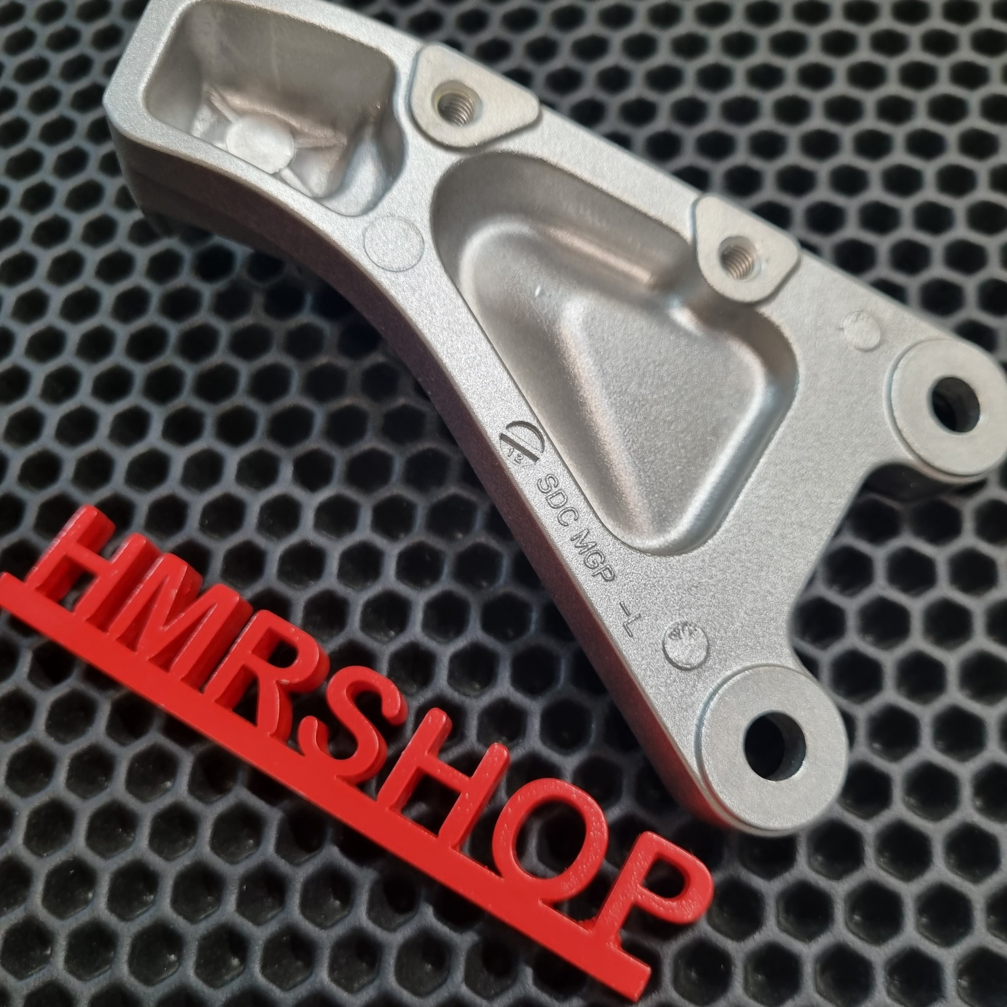 Honda Кронштейн левой водительской подножки CBR1000RR 2014-2017 50700-MGP-D60