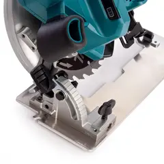 Аккумуляторная дисковая пила Makita DHS660Z