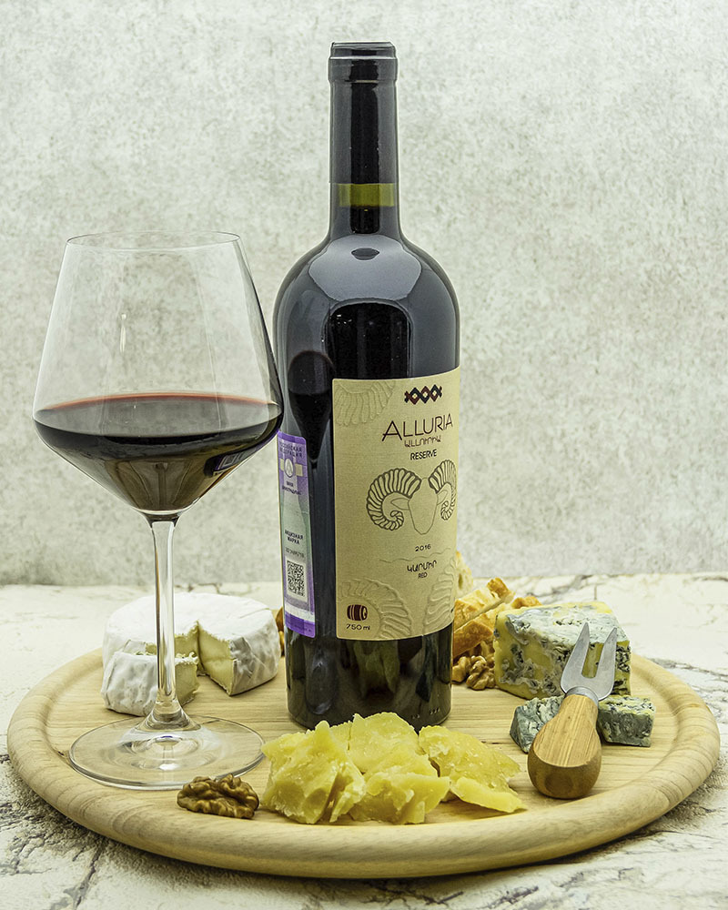Вино Alluria Резерв Красное Сухое 2016 г. 14%, 0,75 л, Армения