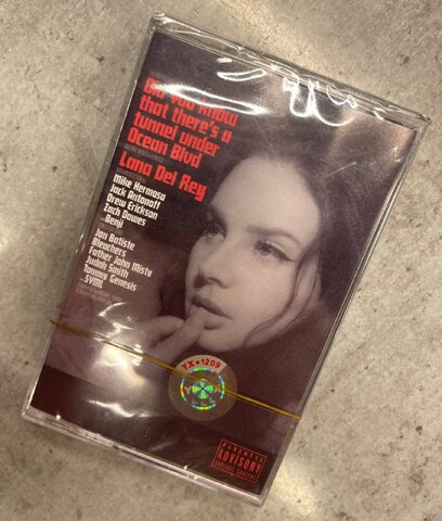 Кассета Lana Del Rey — Did You Know That There’s a Tunnel Under Ocean Blvd