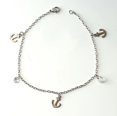 35041-braslet-anklet-yakor-na-nogu-s-podveskami-iz-stali