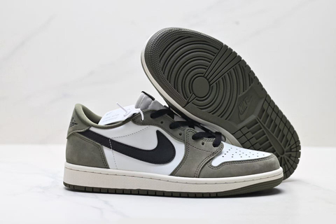 Air Jordan 1 Low OG 'Medium Olive' 