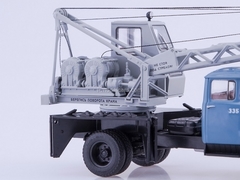 ZIL-130 AK-75V Truck crane blue-gray 1:43 AutoHistory