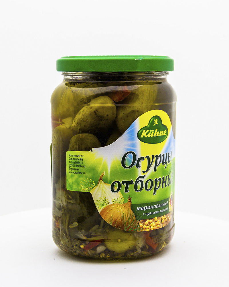 Огурцы Kuhne Отборные 670 г